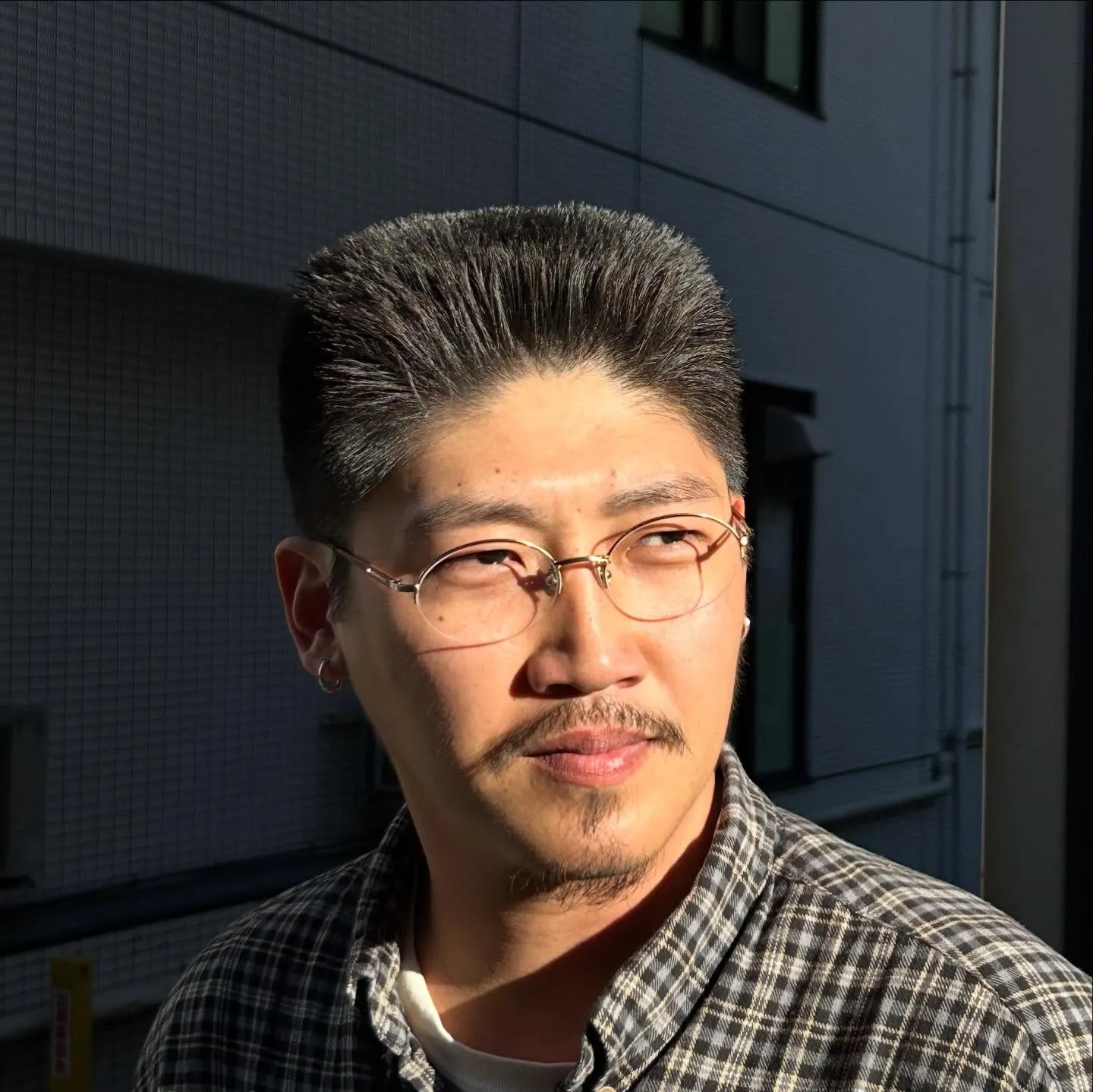 ここらで一丁、角刈りなんてのはいかがでしょう？